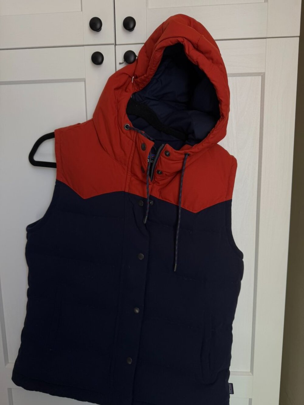 Women's Patagonia Size Medium Gillet Goose down Vest with hood